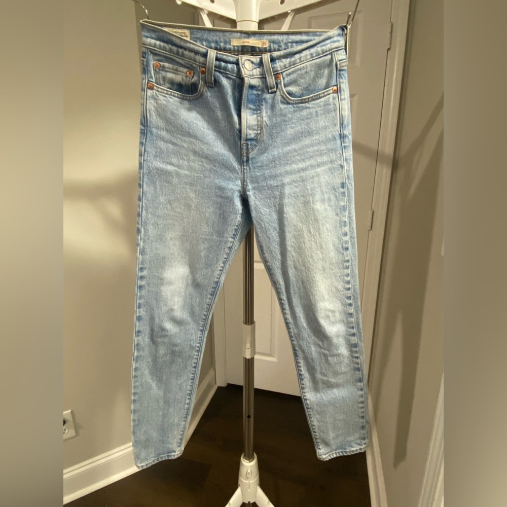 Levi’s Wedgie Jeans - 25